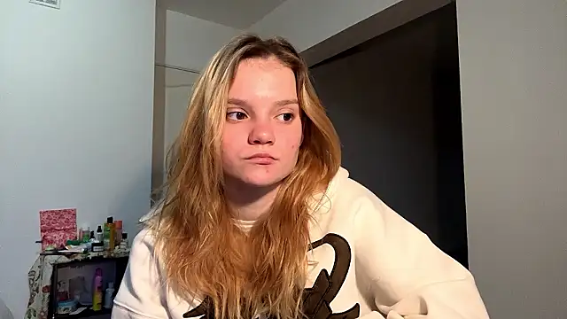 Snapshot of Tiffany_Muse chatting on 22, 3, 2026 Tiffany Muse online show from 22, 3, 2026