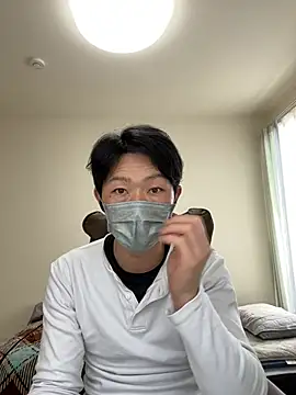 Snapshot of K0U-123 chatting on 4, 3, 2026 K0U-123 online show from 4, 3, 2026