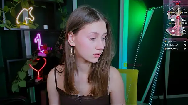 arianaa cat online show from 4, 5, 2026