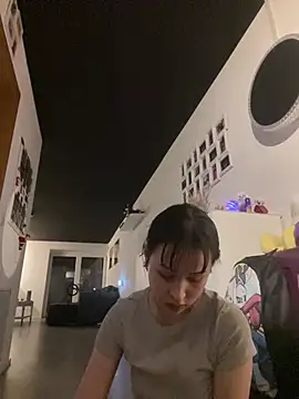 Just-Lilly online show from 7, 7, 2026