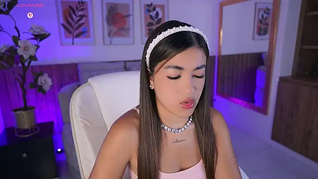 IvyGrabes online show from 5, 5, 2026