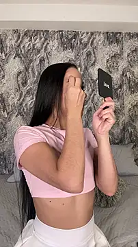 Mialarouse online show from 2, 2, 2026