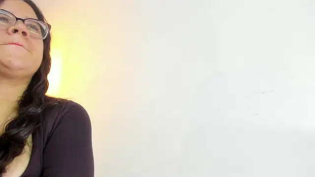 Snapshot of RousMature chatting on 21, 3, 2026 RousMature online show from 21, 3, 2026