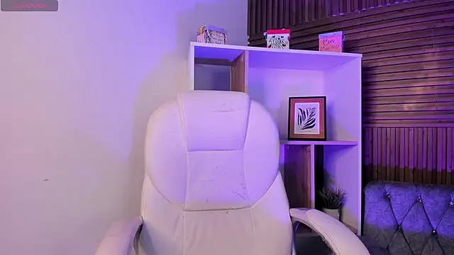 CarolineFyre online show from 8, 2, 2026