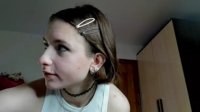 VelvetCaress online show from 15, 5, 2026