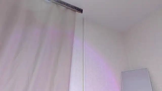 VelvetCaress online show from 18, 6, 2026