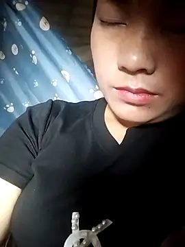 cute-hiphop online show from 7, 5, 2026