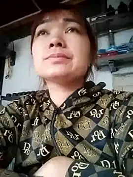 Snapshot of cute-hiphop chatting on 17, 5, 2026 cute-hiphop online show from 17, 5, 2026