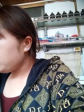 Snapshot of cute-hiphop chatting on 18, 5, 2026 cute-hiphop online show from 18, 5, 2026