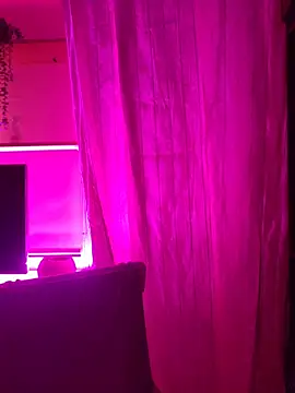 Snapshot of HotDevilGirl_ chatting on 27, 2, 2026 HotDevilGirl online show from 27, 2, 2026