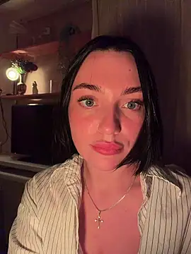 Snapshot of HotDevilGirl_ chatting on 1, 3, 2026 HotDevilGirl online show from 1, 3, 2026