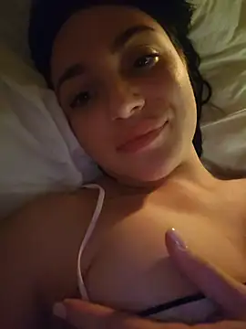 Snapshot of HotDevilGirl_ chatting on 7, 3, 2026 HotDevilGirl online show from 7, 3, 2026