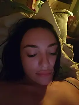 Snapshot of HotDevilGirl_ chatting on 9, 3, 2026 HotDevilGirl online show from 9, 3, 2026