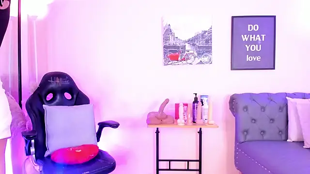 victoriazans online show from 4, 8, 2026