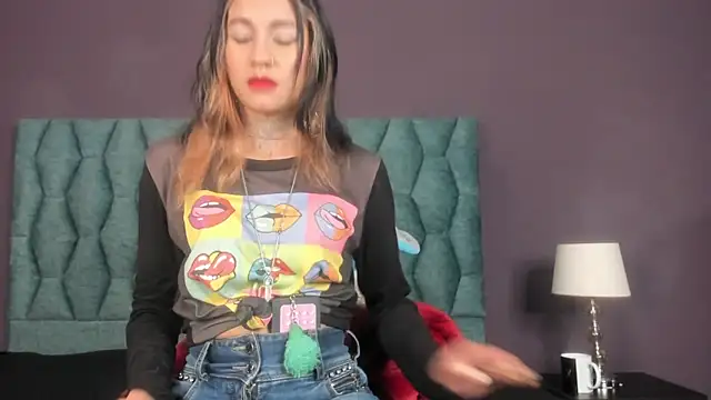 Lia tomson online show from 23, 2, 2026