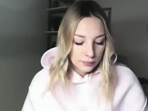 VelvetAngela online show from 18, 2, 2026