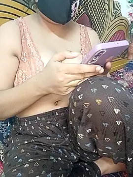 Snapshot of Rotna_begum chatting on 2, 3, 2026 Rotna begum online show from 2, 3, 2026