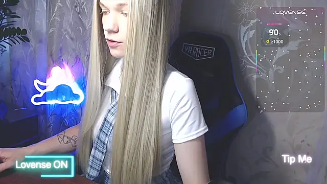 Shiny Victoria online show from 27, 6, 2026