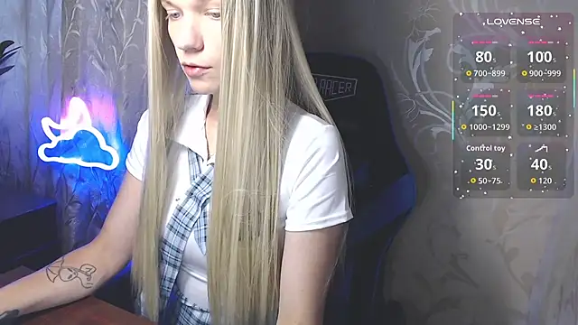 Shiny Victoria online show from 18, 7, 2026