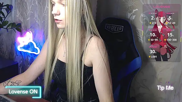 Shiny Victoria online show from 30, 7, 2026