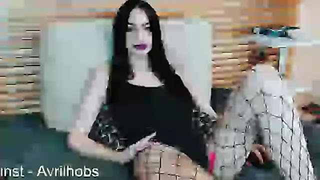 AvrilHobbs online show from 2, 6, 2026
