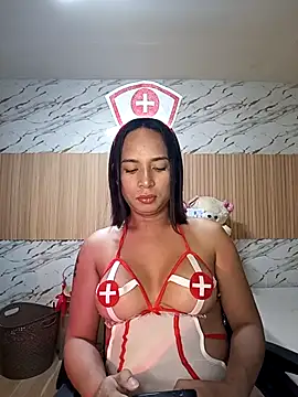 Snapshot of DollyWinter chatting on 4, 3, 2026 DollyWinter online show from 4, 3, 2026