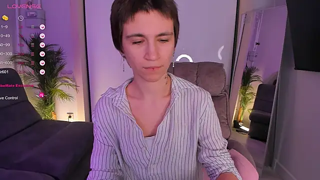 AutumnWhisper online show from 5, 2, 2026