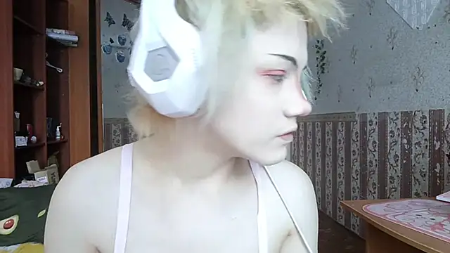 Snapshot of KathernSaulters chatting on 17, 3, 2026 KathernSaulters online show from 17, 3, 2026