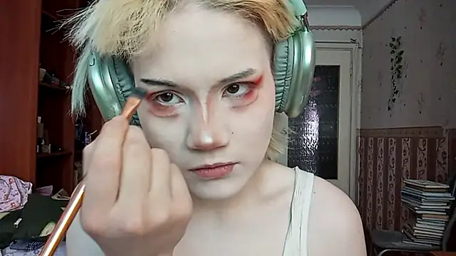 Snapshot of KathernSaulters chatting on 22, 3, 2026 KathernSaulters online show from 22, 3, 2026