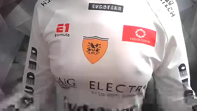 Snapshot of AlicePhyllis chatting on 7, 3, 2026 AlicePhyllis online show from 7, 3, 2026