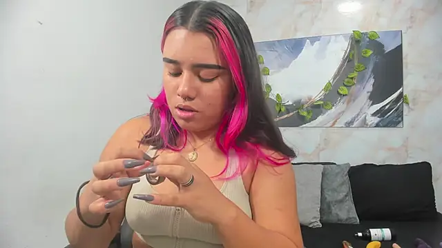 Lilith traviis online show from 15, 3, 2026