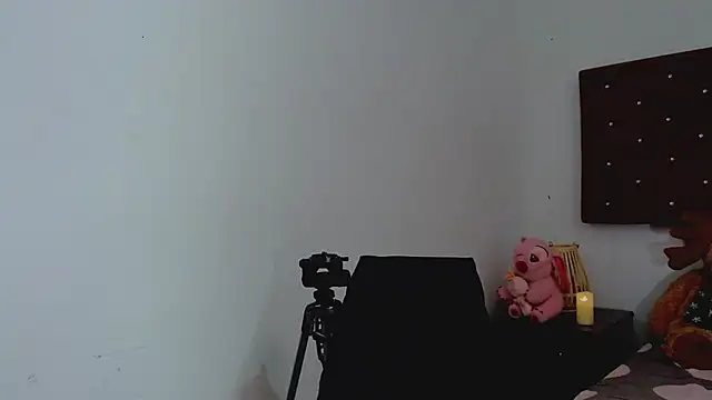 zoecyrus1 online show from 11, 7, 2026