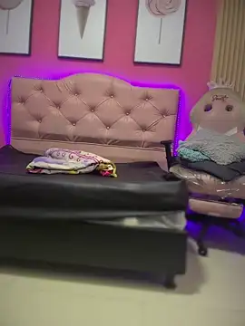 Snapshot of Karolaiin_LS chatting on 18, 3, 2026 Karolaiin LS online show from 18, 3, 2026