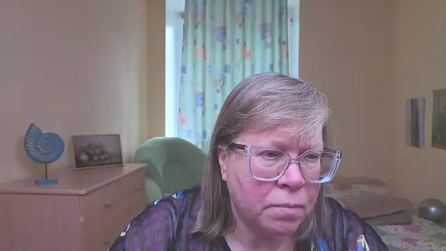 Emma Eclipsee online show from 4, 3, 2026