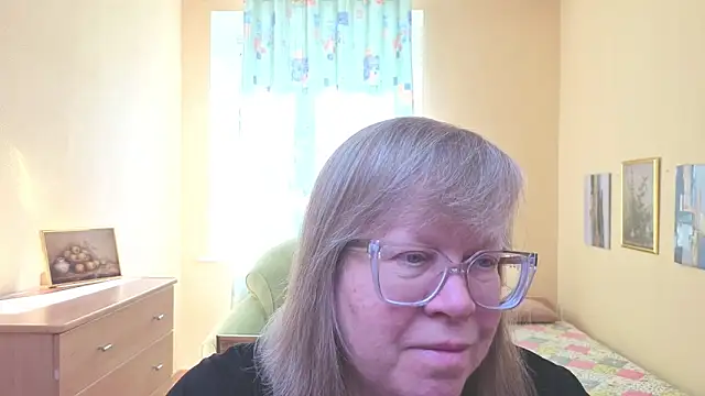 Emma Eclipsee online show from 11, 3, 2026