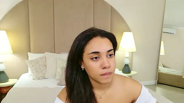 Luna Cortier online show from 25, 7, 2026
