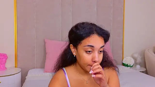 Luna Cortier online show from 27, 7, 2026