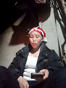 Snapshot of lena-cute chatting on 21, 2, 2026 lena-cute online show from 21, 2, 2026