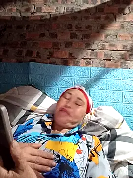 Snapshot of lena-cute chatting on 4, 3, 2026 lena-cute online show from 4, 3, 2026