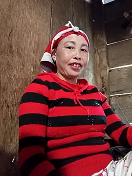 Snapshot of lena-cute chatting on 8, 3, 2026 lena-cute online show from 8, 3, 2026