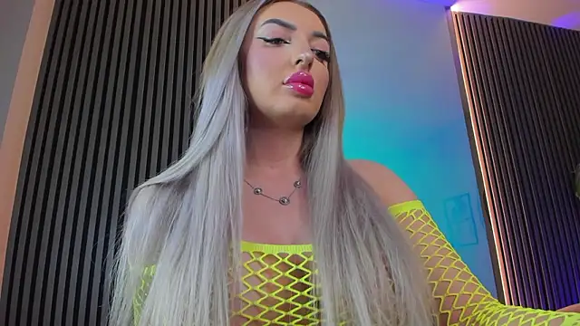 Snapshot of MissObsidian chatting on 5, 3, 2026 MissObsidian online show from 5, 3, 2026