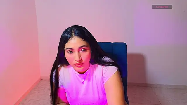 Lya dubois  online show from 7, 5, 2026