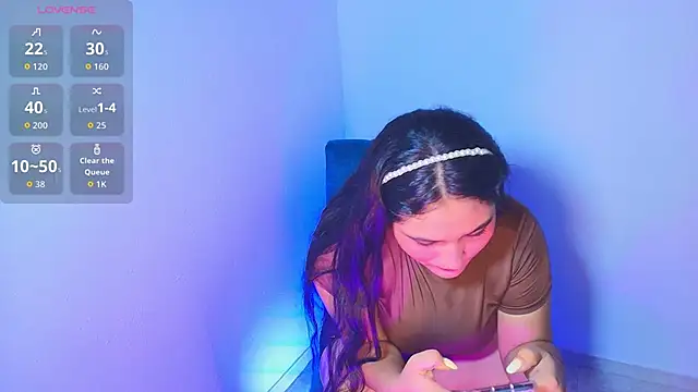 Lya dubois  online show from 9, 5, 2026