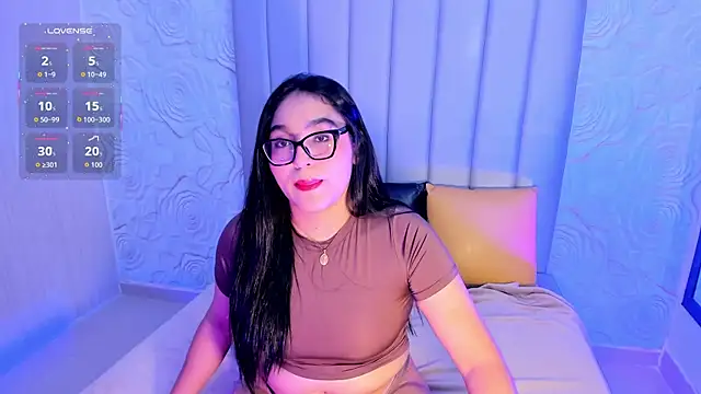 Snapshot of Lya_dubois_ chatting on 20, 7, 2026 Lya dubois online show from 20, 7, 2026