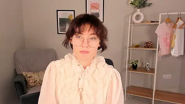 Snapshot of Stefani_Rouds chatting on 11, 2, 2026 Stefani Rouds online show from 11, 2, 2026