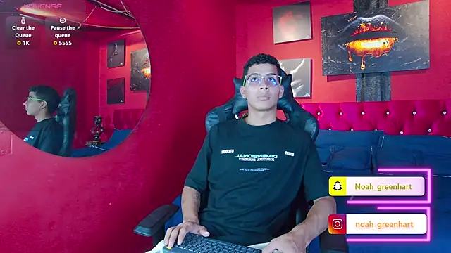 Snapshot of Noah_Greenhartt chatting on 25, 3, 2026 Noah Greenhartt online show from 25, 3, 2026