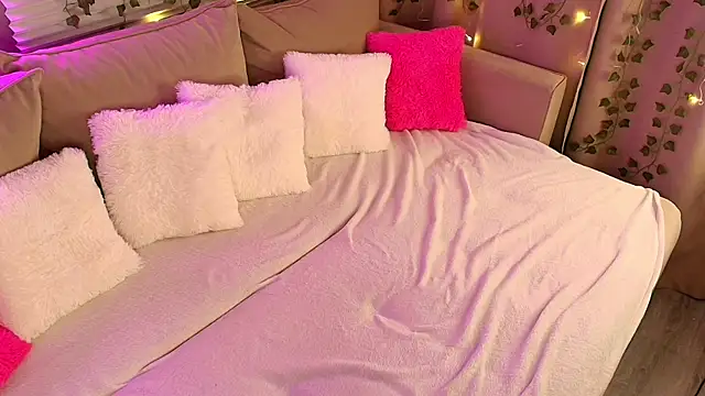 Snapshot of alexandro_princess chatting on 18, 3, 2026 alexandro princess online show from 18, 3, 2026