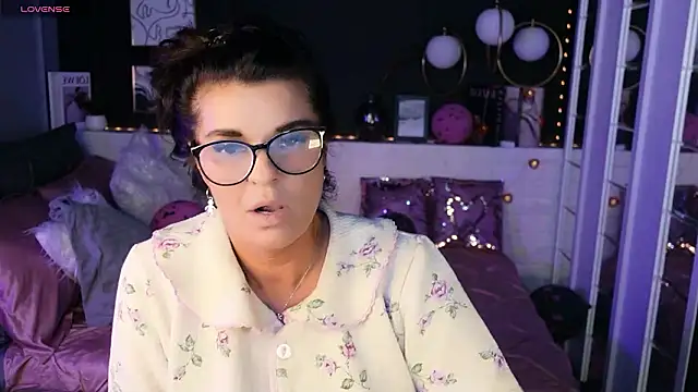 RikaCoutts online show from 12, 2, 2026