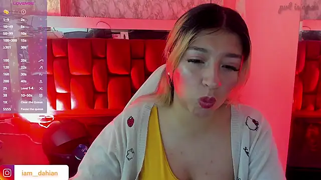 Dahiana Dmour  online show from 21, 6, 2026