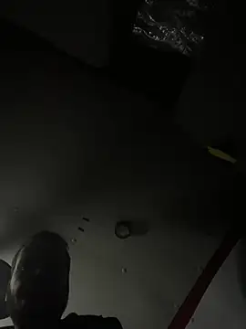 Kylxxx8 online show from 11, 2, 2026